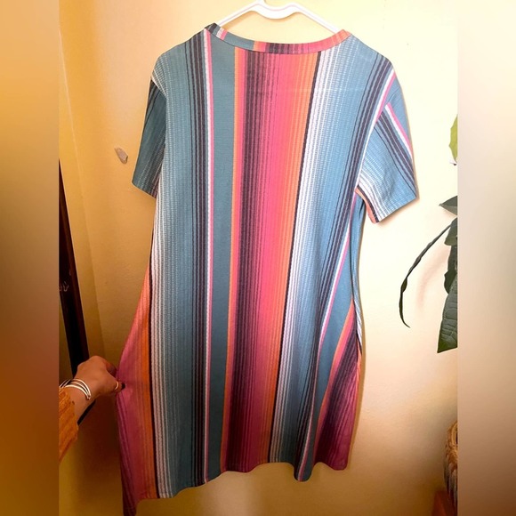 NWOT Crazy Train T-Shirt Dress Striped Turquoise Pink Dress w/pockets Small - Picture 5 of 7